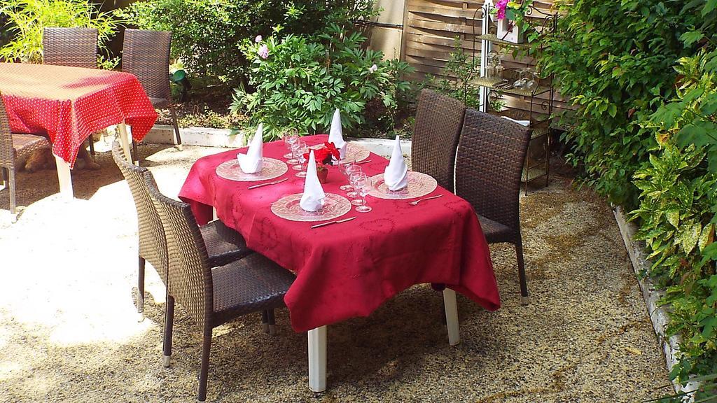 Hotel Le coin fleuri à Digne-les-Bains Extérieur photo