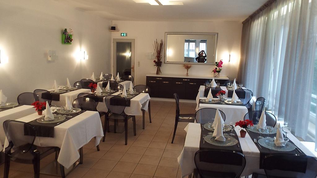 Hotel Le coin fleuri à Digne-les-Bains Extérieur photo