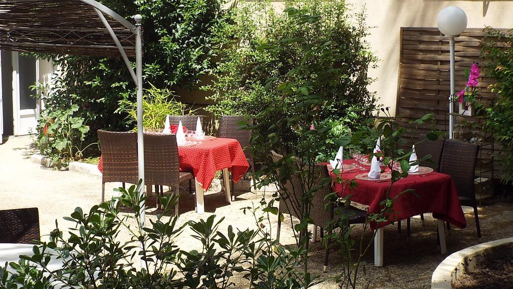 Hotel Le coin fleuri à Digne-les-Bains Extérieur photo